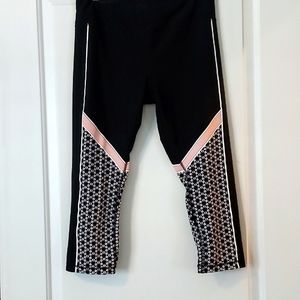 Capri workout pants